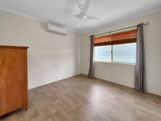 Charming Stand-Alone Villa in Whitfield Location - Photo 1