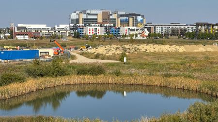 Luxury 2 Bed, 2 Bath Condo With Ac And Underground Parking. Special Incentive - Photo 4