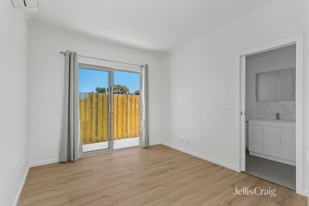 4/115 Park Crescent, Williamstown North VIC 3016 - Townhouse For Rent | Domain - Photo 4