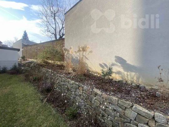 Pronájem bytu 2+kk se soukromou zahradou v centru Zlína - Photo 1