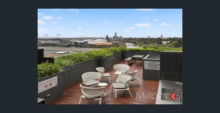 Paris End with Tree Top Views - Photo 5