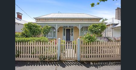 Period Gem in Ballarat Central - Photo 4
