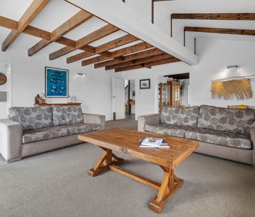 Spacious & Charming Character Home. - Photo 5