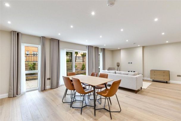 3 bedroom apartment to rent - Photo 1