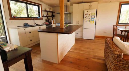 Fresh On Aubrey - Photo 2