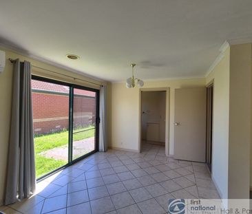 3 bedroom home in a great location - Photo 2