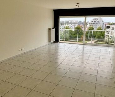 Appartement te huur in Roeselare voor € 799 met 2 slaapkamers - Photo 4