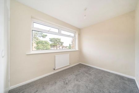5 bedroom detached house to rent - Photo 4
