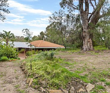 11 Little Place, Leschenault WA 6233 - Photo 3