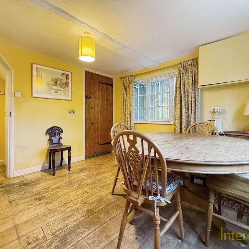 Church Path, CB11, Saffron Walden - Photo 1