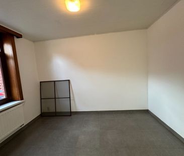 Verrassend ruime woning in het Centrum van vladslo - Photo 1