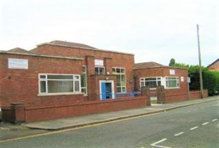 1 bedroom Flat To Let - Photo 2