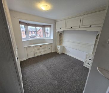 4 bedroom detached house to rent - Photo 3