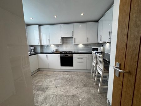 Room in a Shared House, Pencraig Way, SE15 - Photo 5