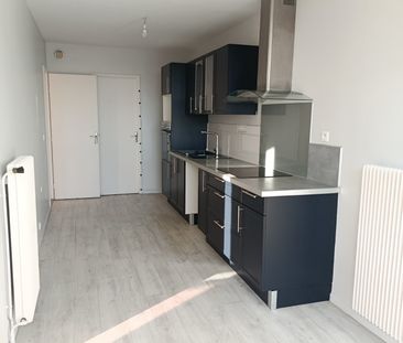 Location Appartement 4 pièces 106m² ORLEANS 45100 - Photo 5