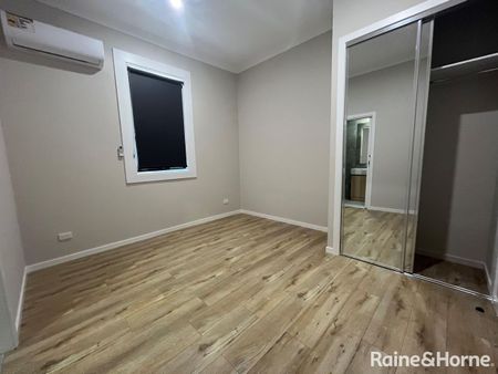 5 Martin Street, Sunshine, VIC 3020 - Photo 3