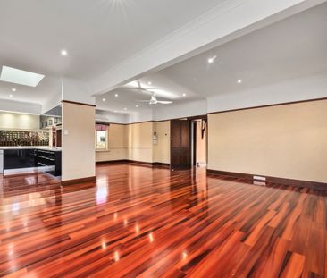 Modern Living with Convenience and Comfort in South - Photo 5