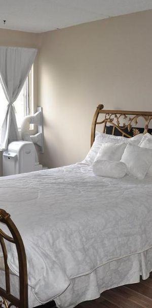 Beau grand 4 1/2 - Photo 1