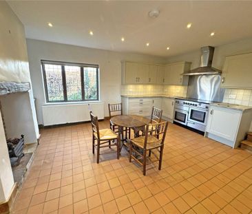 6 bedroom detached house to rent - Photo 2