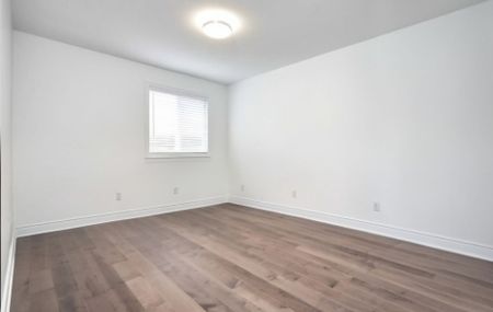 For Lease - 16 Gibbon Drive, Barrie, Ontario - Photo 5