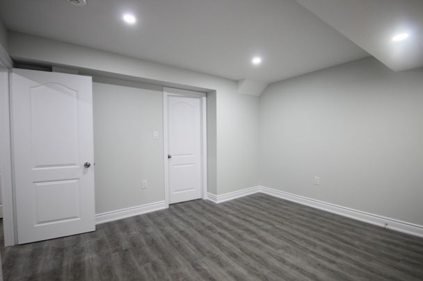 For Lease - 152 The Queensway N/A Unit# BSMT, Barrie, Ontario - Photo 1