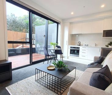 Modal House Magic! - Photo 5