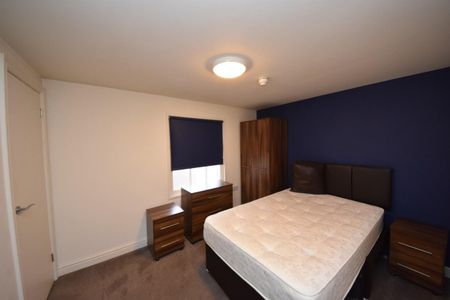 1 bed Room for Rent - Photo 2