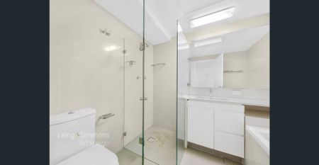 Stunning Sun filled apartment with private leafy aspect - Photo 5