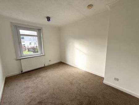 2 bedroom semi-detached house to rent - Photo 3