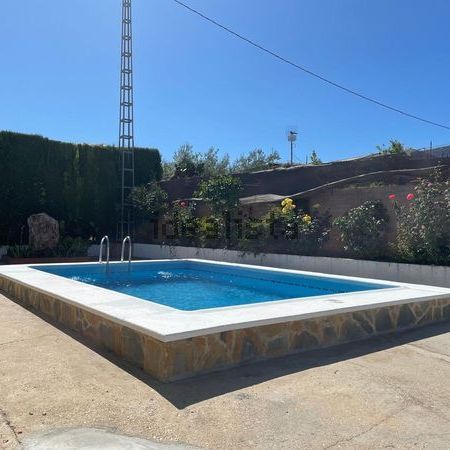 Alquiler de casa o chalet independiente en Avenida Reyes Católicos, 10 - Photo 1