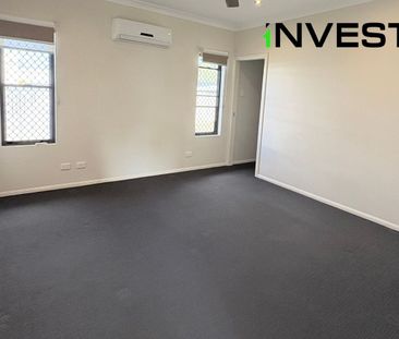 Large Family Home! - Photo 2