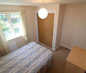 2 bed Apartment - To Let - Photo 1