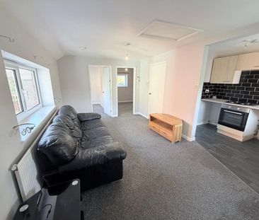 2 bedroom Flat To Let Total Size: 474 SQ FT - Photo 5