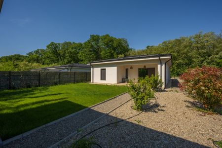 Casa de inchiriat, 2 camere, 60 mp, renovata, mobilata - zon - Photo 5