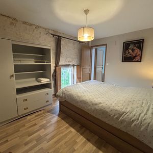 Location appartement 2 pièces, 74.09m², Saint-Germain-de-Lusignan - Photo 2