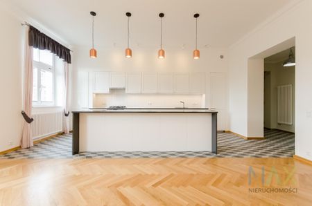 Przestronny i piękny apartament położony przy samych plantach - Photo 2