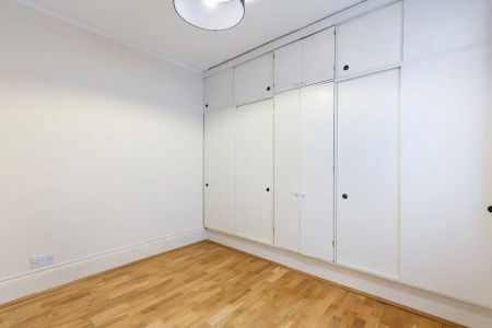 1 bedroom flat in Bayswater - Photo 5