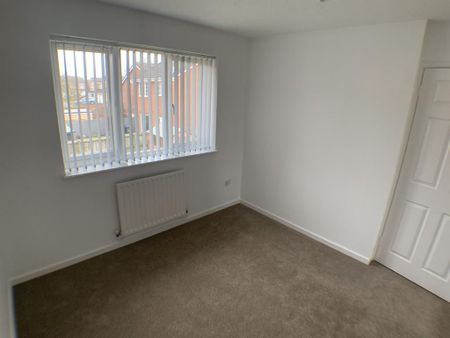 4 bedroom detached house to rent - Photo 4