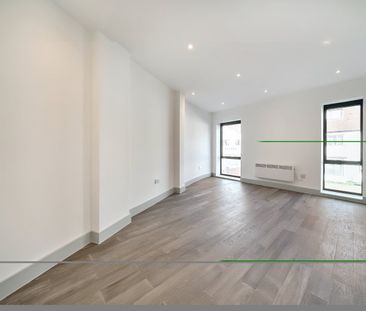 Norbury Crescent, London, SW16 - Photo 4