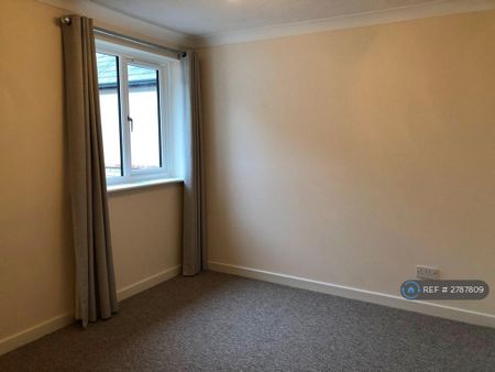 3 bedroom detached house to rent - Photo 2