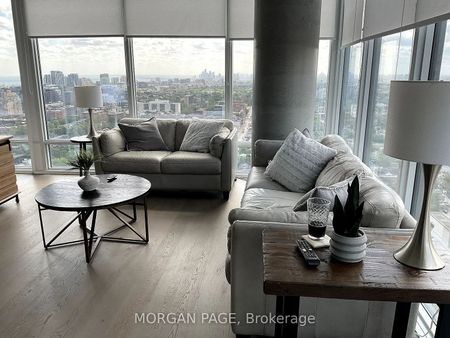 For Lease - 488 University Avenue Unit# 2216, Toronto, Ontario - Photo 2