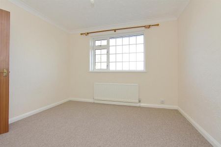3 bedroom house to rent - Photo 3