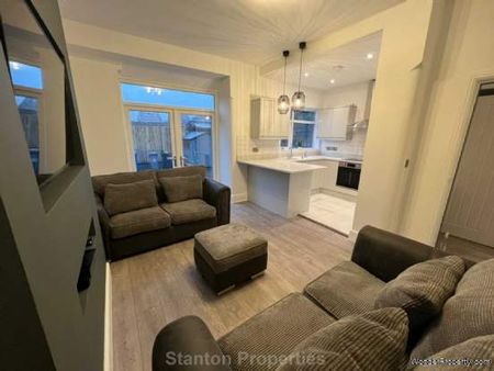 4 bedroom property to rent in Manchester - Photo 3