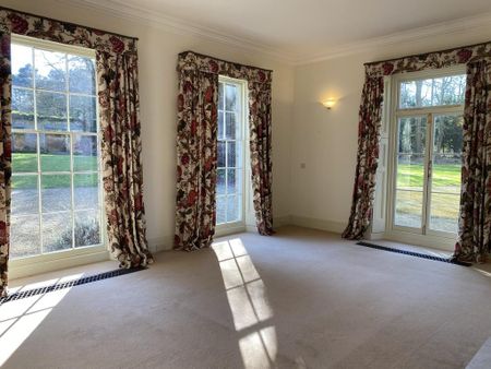 6 bedroom detached house to rent - Photo 5