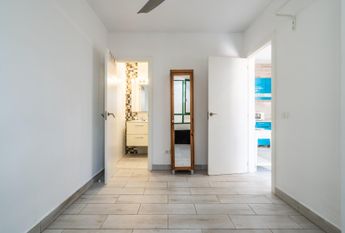 Alquiler en San Eugenio: Piso Amplio con Gran Terraza – 0067-04576