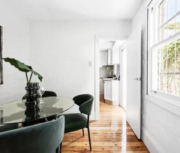 Charming Newtown Home with Private Courtyard - Photo 2