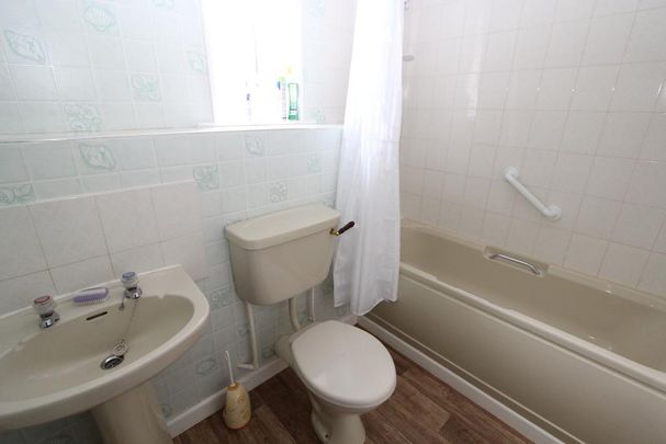 2 bedroom semi-detached house to rent - Photo 1