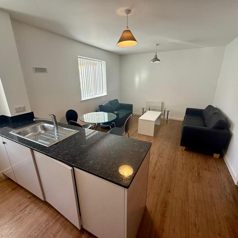 2 bedroom apartment to rent - Photo 1