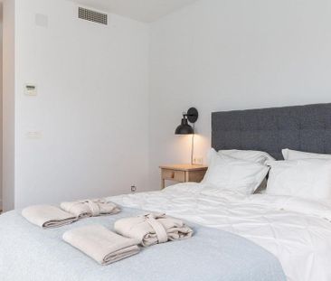 3 bedroom luxury Villa for rent in Nueva Andalucia, Andalusia - Photo 4