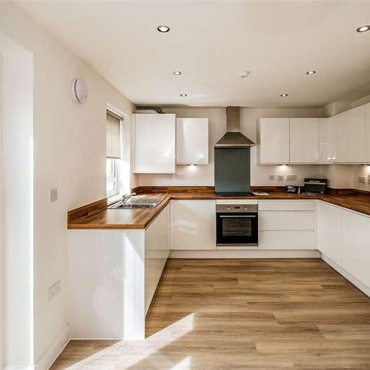 Blackbird Road, Yapton, Arundel, West Sussex, BN18 - Photo 1